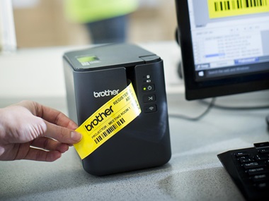 Tiskárna štítků Brother P-touch P900W  s tiskem štítku z PC